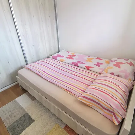 Apartment Stan Na Dan M Novi Sad